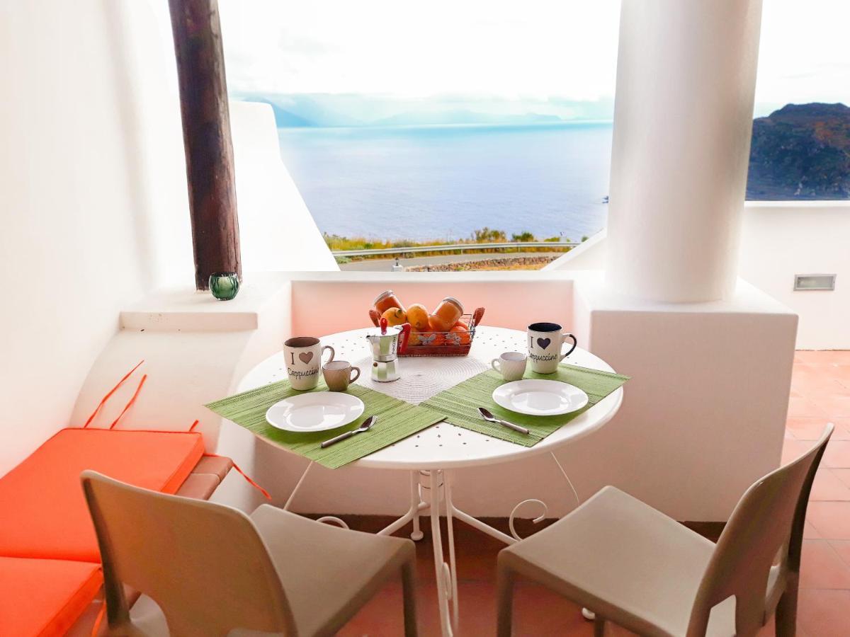 Pecorini Residence Gregory Filicudi מראה חיצוני תמונה