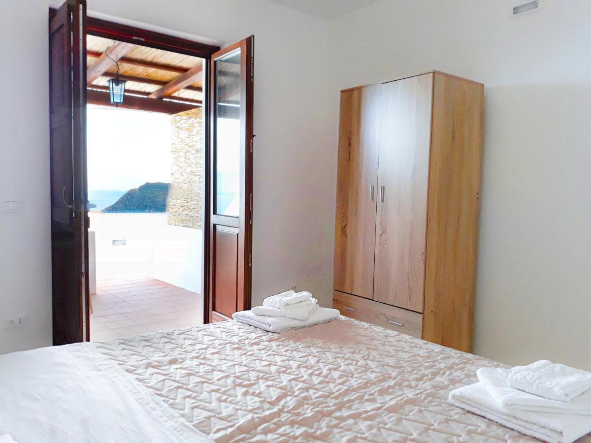 Pecorini Residence Gregory Filicudi מראה חיצוני תמונה