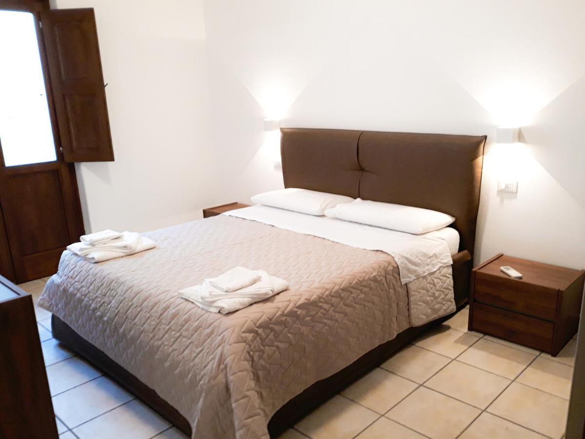 Pecorini Residence Gregory Filicudi מראה חיצוני תמונה